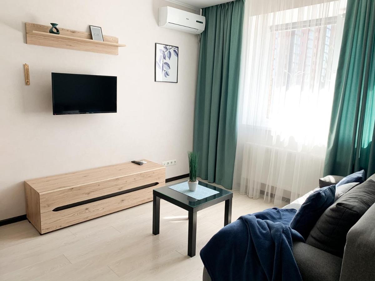 Blue Apartments On Kotsyubinsky Avenue วินนิตซา ภายนอก รูปภาพ
